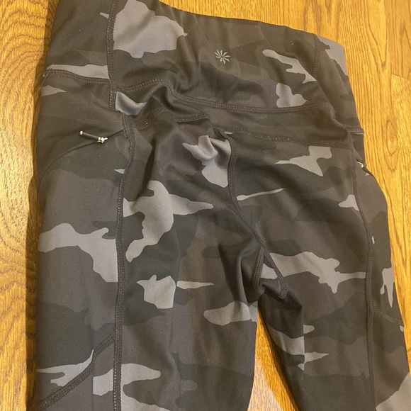 Athleta camo leggings - Picture 4 of 5